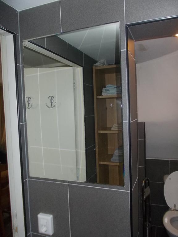 Apartment + Studios Insulinde Tilburg Bilik gambar