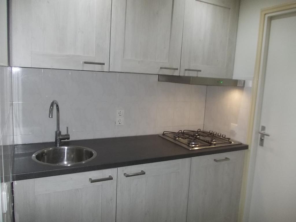 Apartment + Studios Insulinde Tilburg Bilik gambar