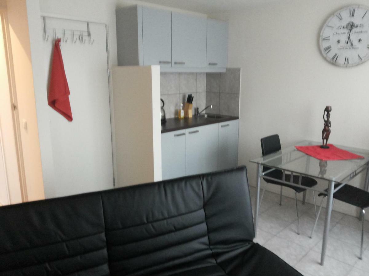 Apartment + Studios Insulinde Tilburg Luaran gambar