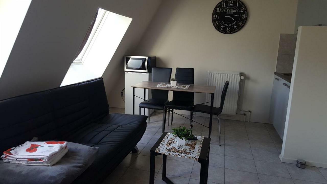 Apartment + Studios Insulinde Tilburg Luaran gambar